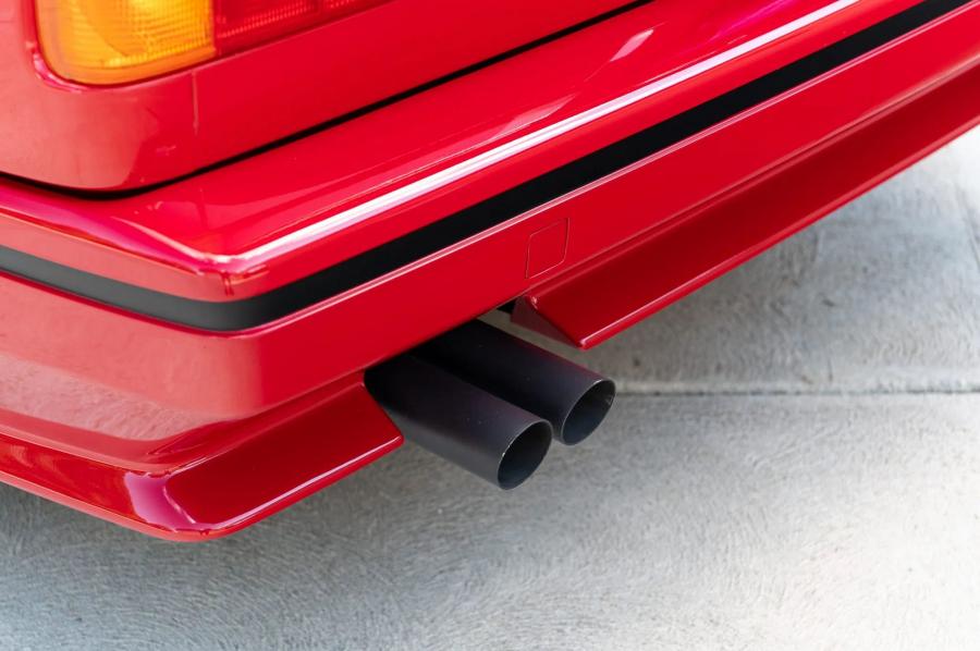 Детали экстерьера BMW M3 Coupe (E30) 1988 года  (NA) (фото 53 из 231)